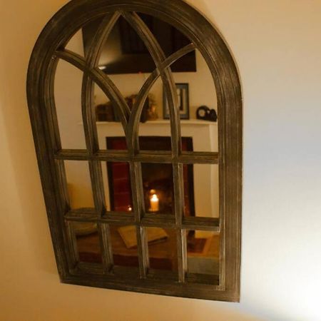 The Old Jail Apartment, אינוורארי מראה חיצוני תמונה